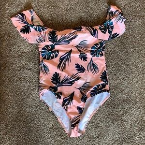 One piece off shoulder swim suit